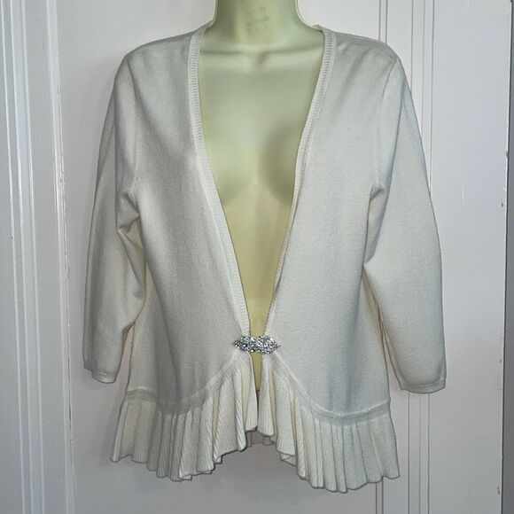 NWT Christina Petite ivory/cream rayon/nylon cardigan sweater/ rhinestone clasp - Picture 1 of 9